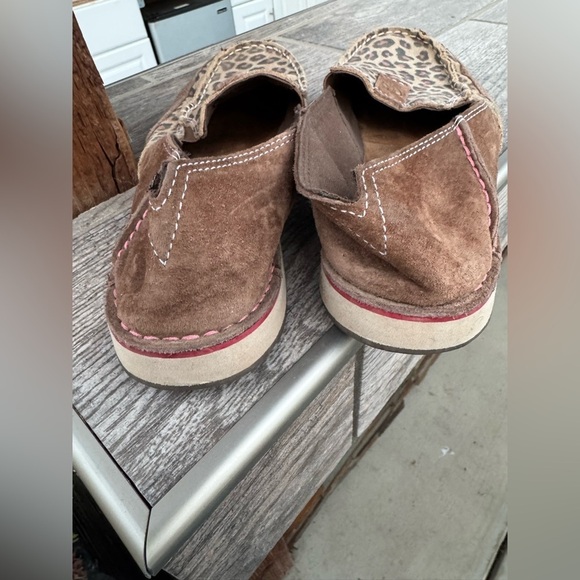 Ariat Cruiser Leopard Suede Shoe - Picture 5 of 6